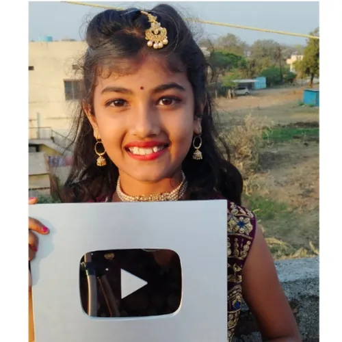 Gunjan ki masti avatar