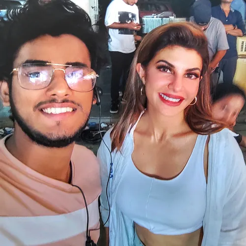 Behind the scene with BG avatar