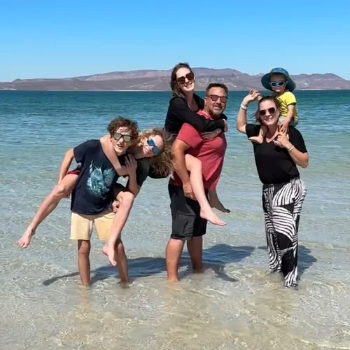 Nesta autour du Monde avatar