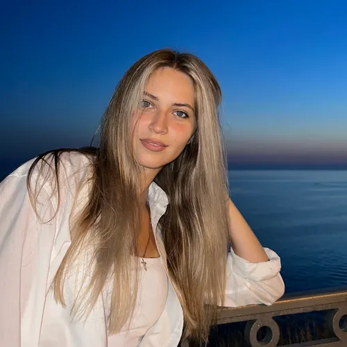 Алина, которая пилит 💅🏻 avatar